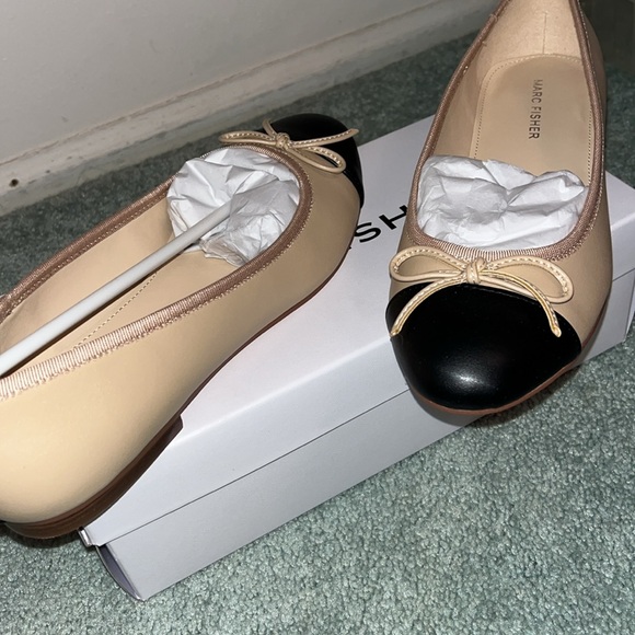 NWT Marc Fisher Ballet Flats - Picture 7 of 9